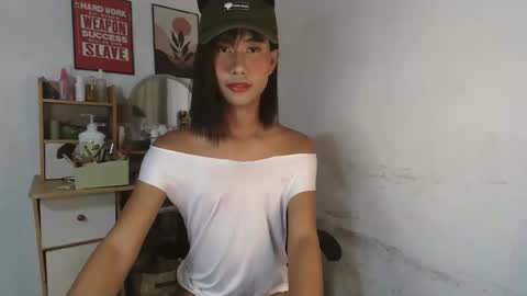 aya_cummer08 online show from May 24, 4:48 pm