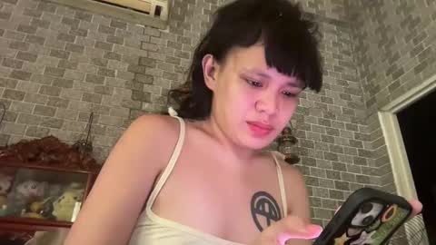 aymkyline online show from March 18, 6:24 am