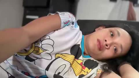 aymkyline online show from April 15, 1:44 am