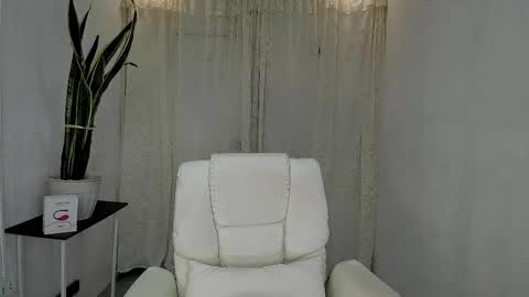 erin online show from November 23, 12:13 am