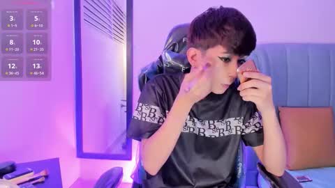          I work from home this is my room 3 online show from March 28, 11:56 am