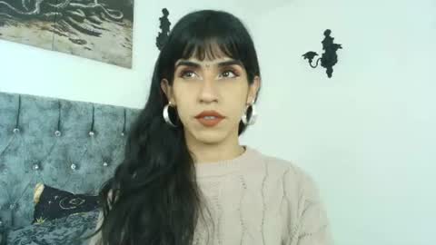 Bella online show from June 20, 1:30 am