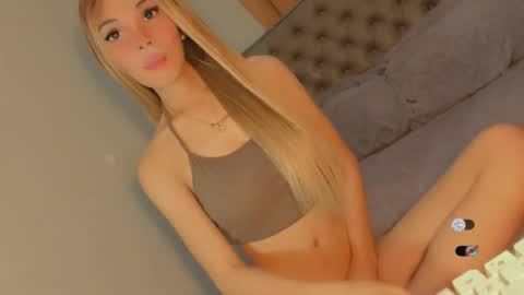 Bella online show from February 3, 8:03 pm