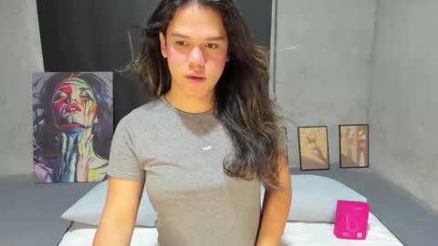 BellaLovesHerFellas online show from January 31, 9:46 pm