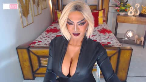 B E L L A T R I X online show from February 25, 5:04 pm