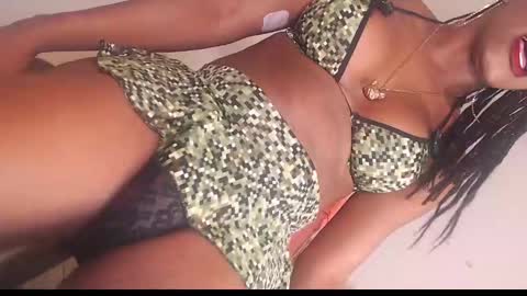 Snapshot of big_goddess_black chatting on December 21, 10:08 pm dashiell online show from December 21, 10:08 pm