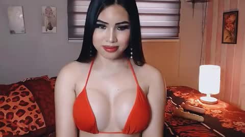 Mia online show from February 12, 7:58 am