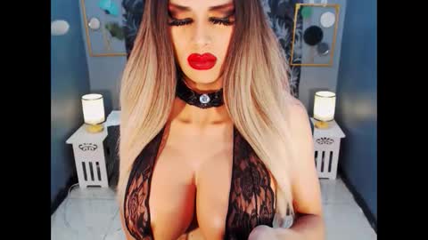 Loraine Cruz online show from April 3, 4:33 am