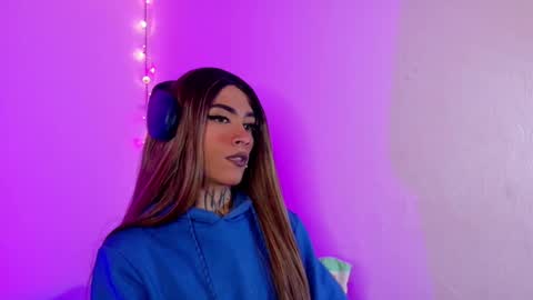  ..  .. online show from January 7, 2:09 pm