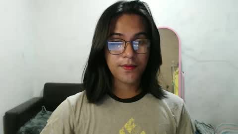 Snapshot of blackpinayts chatting on December 2, 6:05 pm Ellez online show from December 2, 6:05 pm