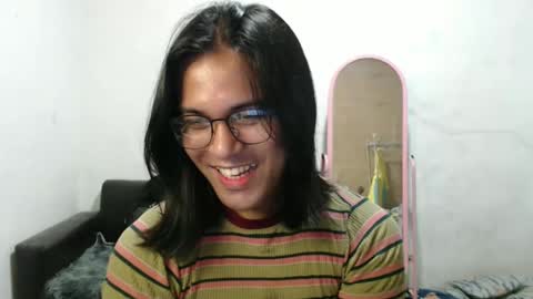 Snapshot of blackpinayts chatting on December 17, 7:37 pm Ellez online show from December 17, 7:37 pm