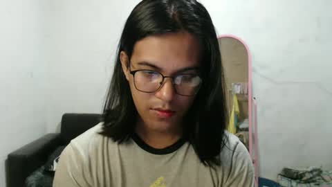 Snapshot of blackpinayts chatting on December 31, 2:29 am Ellez online show from December 31, 2:29 am