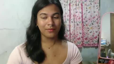 Ellez online show from April 11, 7:39 pm