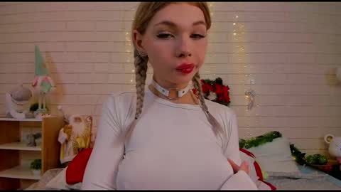 blondy_fina online show from January 17, 5:04 am