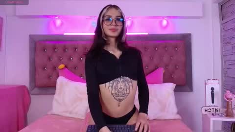 i AM Bonnie  online show from October 29, 4:10 am