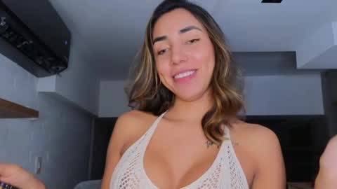 Snapshot of brendaaguerra chatting on January 2, 8:17 am brendaaguerra online show from January 2, 8:17 am