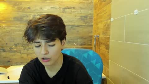 Snapshot of bryce_evans chatting on September 27, 2:59 pm B R Y C E  online show from September 27, 2:59 pm