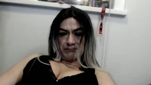 HannahWreckshin online show from March 11, 12:09 pm