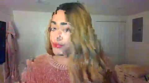 Snapshot of cals9x chatting on December 4, 11:46 am camzxoxox online show from December 4, 11:46 am