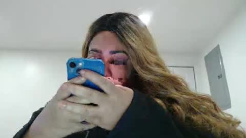 Snapshot of cals9x chatting on December 4, 10:57 pm camzxoxox online show from December 4, 10:57 pm