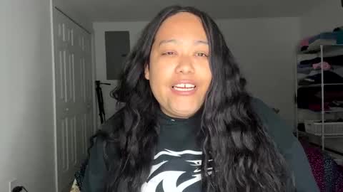 Snapshot of cals9x chatting on February 9, 1:44 am camzxoxox online show from February 9, 1:44 am