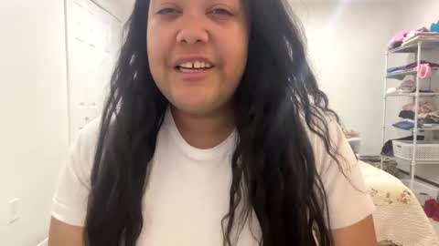 Snapshot of cals9x chatting on February 21, 4:07 am camzxoxox online show from February 21, 4:07 am