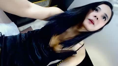 camillejoson online show from March 6, 12:49 am