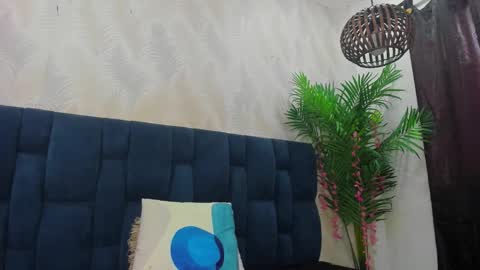 candise online show from December 13, 9:10 pm