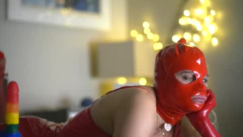 ExtraCandy online show from December 2, 9:45 am