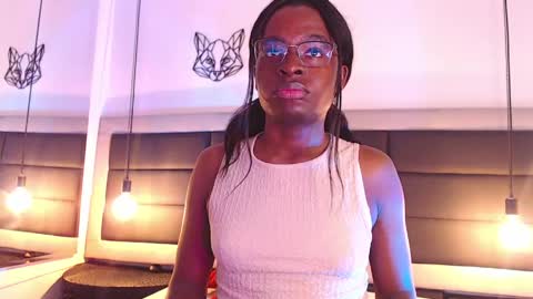 CANDY LOVE  DANNA online show from April 3, 2:15 pm