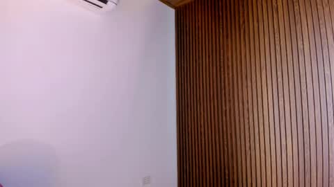 candyglow_ online show from April 15, 6:57 pm