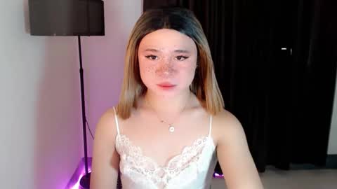 MIKA online show from December 14, 3:45 am