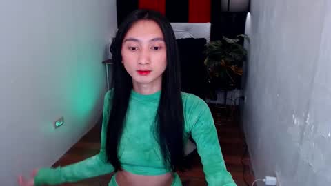 cassandrafoxxx online show from December 21, 12:59 pm