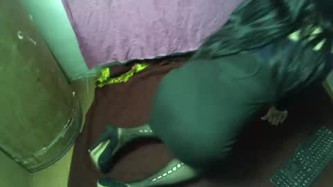 catbombon online show from March 7, 5:13 am