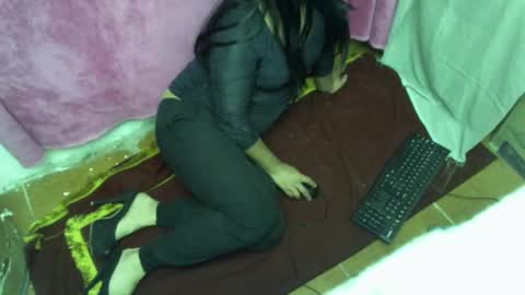 catbombon online show from March 11, 3:32 am