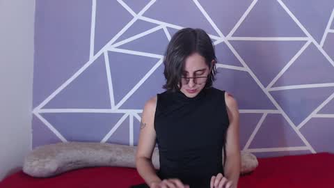 Snapshot of cava_pretty chatting on December 10, 7:11 am cava_pretty online show from December 10, 7:11 am