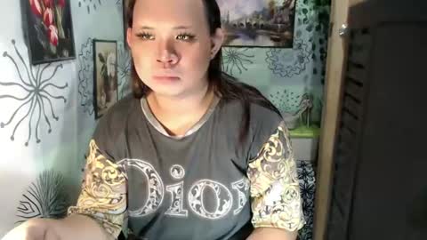 chescahotxxxl online show from January 12, 5:24 am