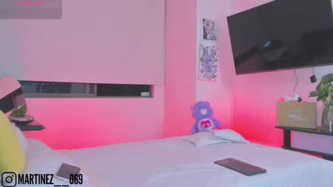 CHLOE online show from February 6, 11:32 pm