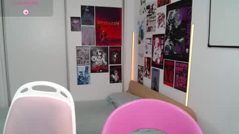 Chloe and Natalya online show from March 9, 2:15 am