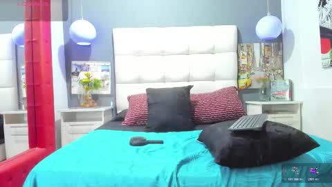 cinthya_walker1 online show from October 21, 1:23 pm