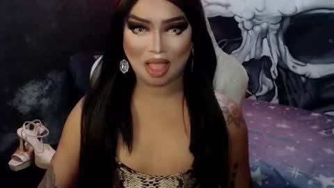 QUEEN CESS online show from November 2, 1:53 pm