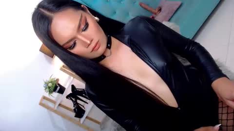 Cleo online show from March 24, 9:42 pm