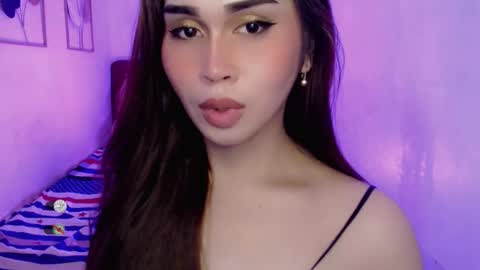 Snapshot of cloudia_babe chatting on September 23, 4:18 am Cloudia babe69 online show from September 23, 4:18 am