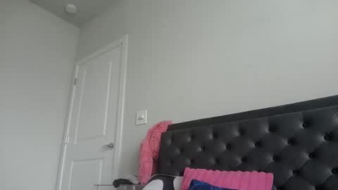 cluv777 online show from April 19, 10:23 pm