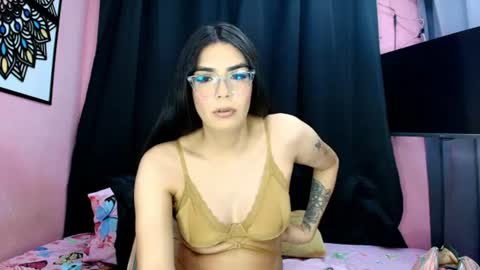 Instagram cristal espinosa1 online show from July 5, 4:19 am