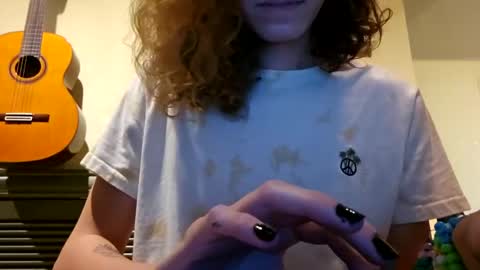 cuddleavenue online show from September 21, 4:29 am