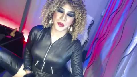 CUMMELA SLUTI online show from April 17, 3:24 pm