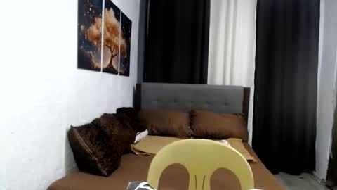 cummloverxx online show from December 1, 8:00 pm