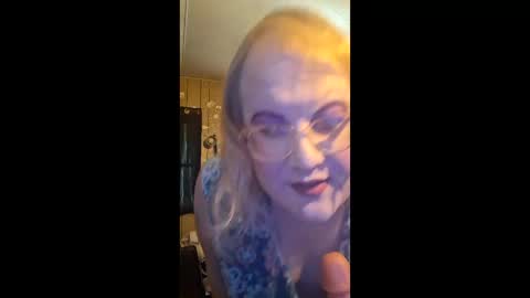 cumslut_transgender online show from April 27, 7:23 pm