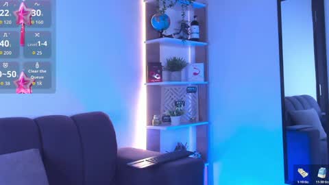 Cute horny1 online show from April 5, 11:30 am